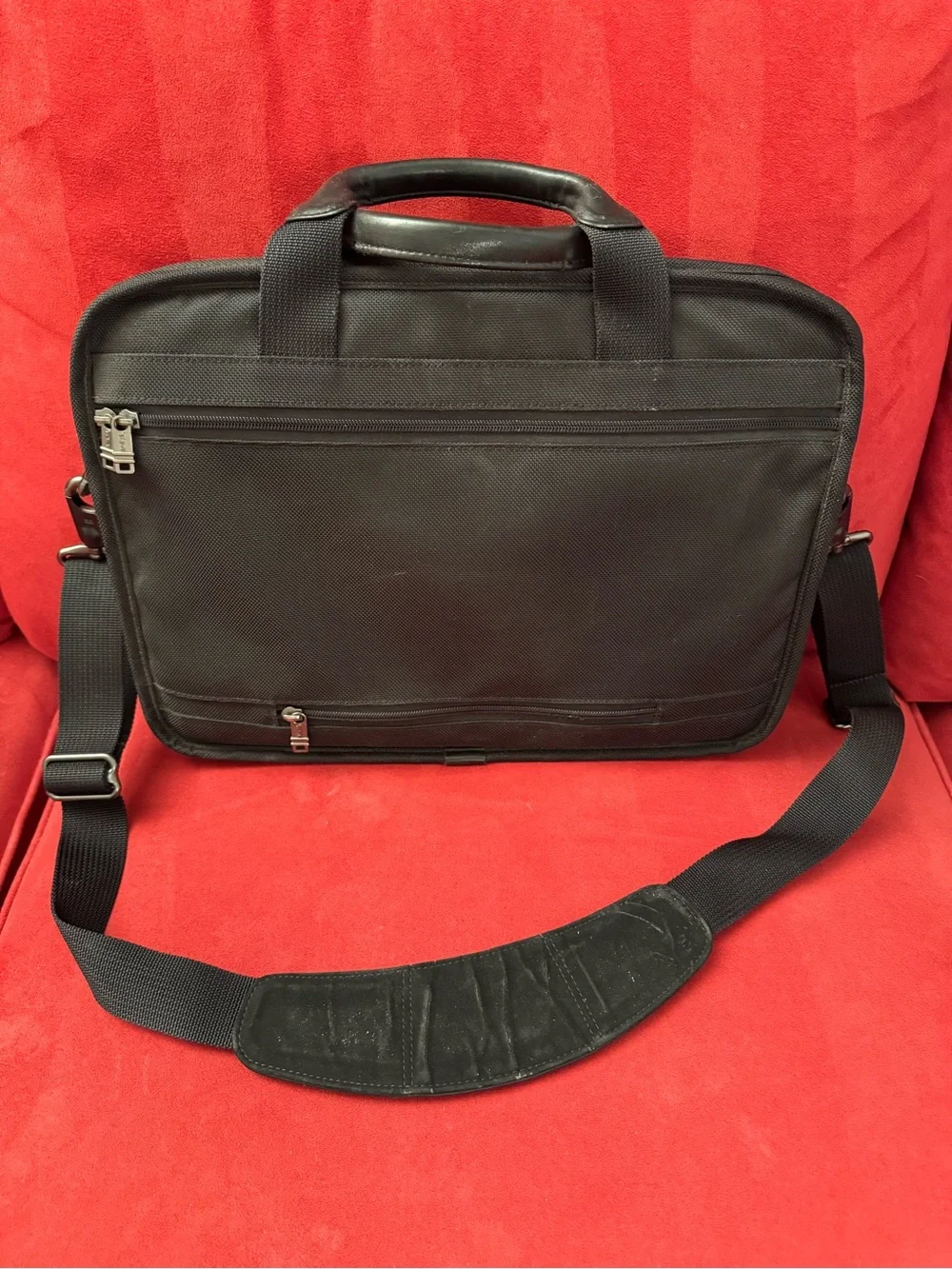 Tumi Black Men's Laptop Briefcase with Shoulder Strap